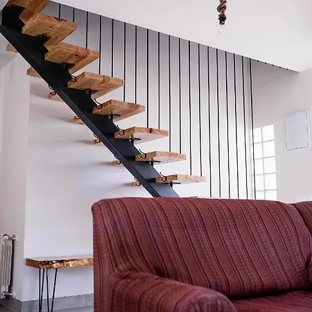 El Gavilán Nyaraló *